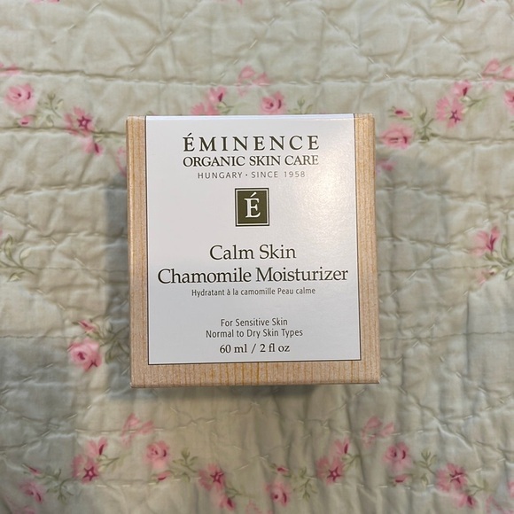 Calm Skin Chamomile Moisturizer - Picture 2 of 6